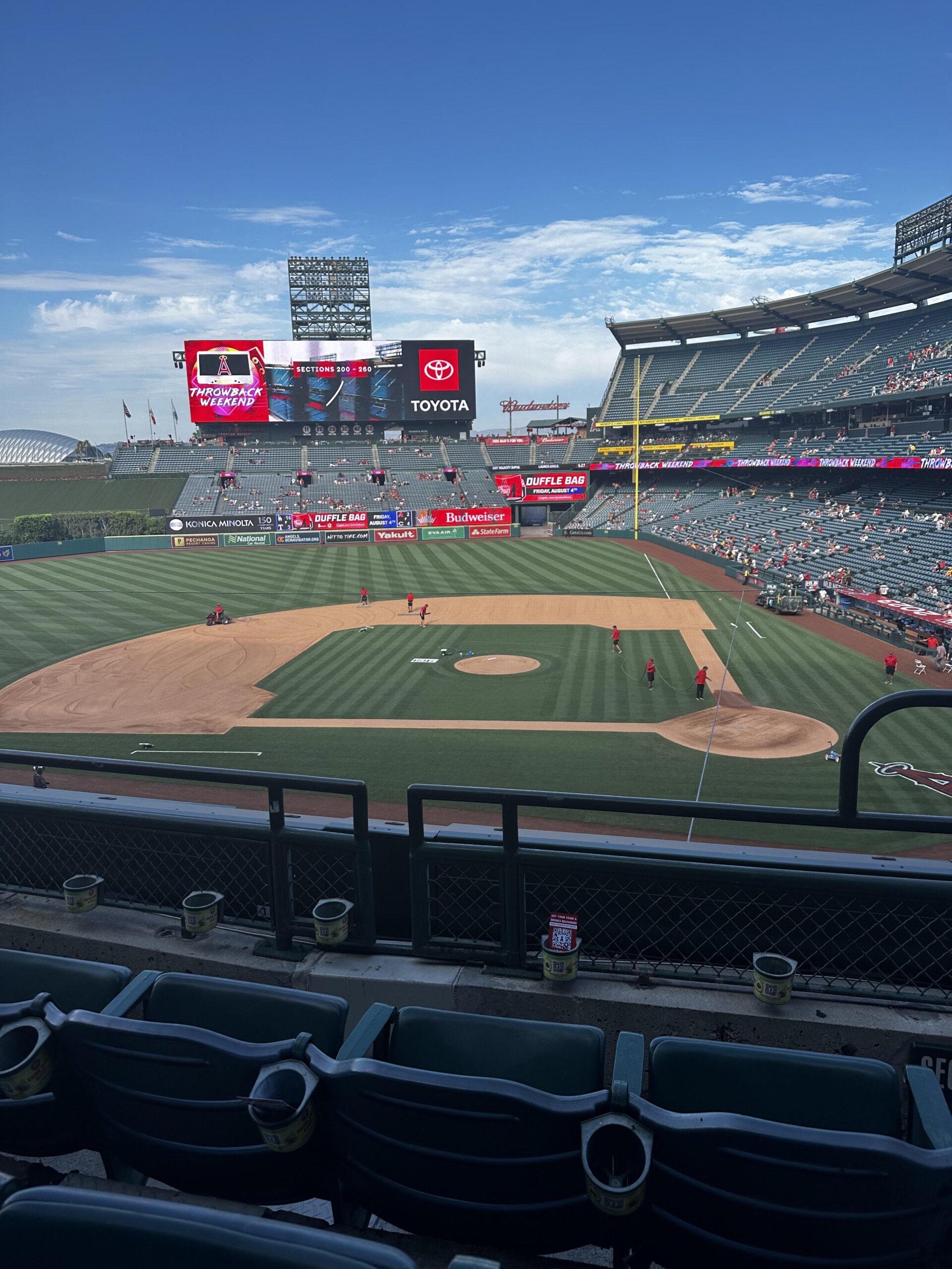 Day 2 let’s go angels, checking in from 320.