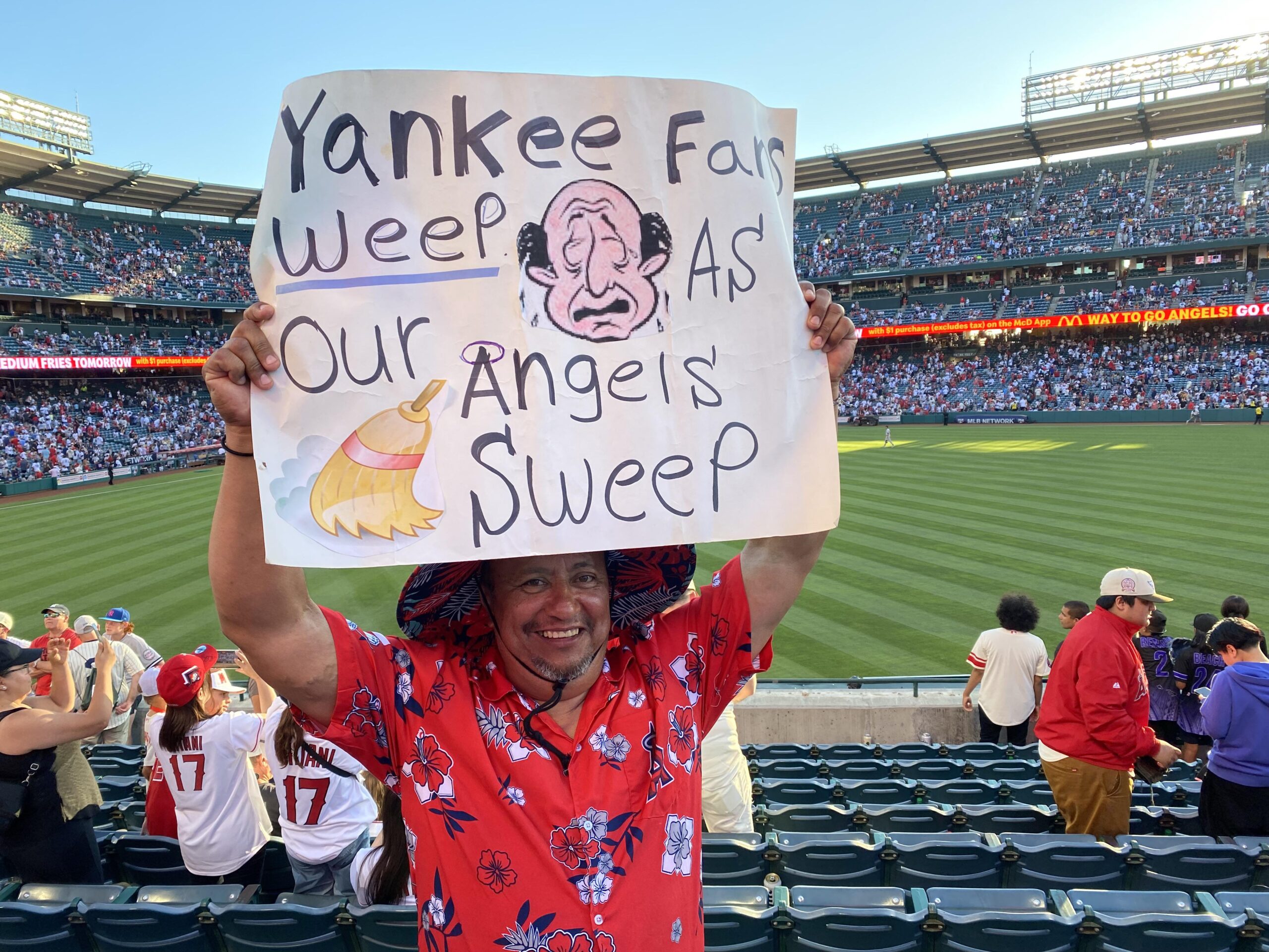 Pops whipping out the sign he made 10+ years ago. LTBU!