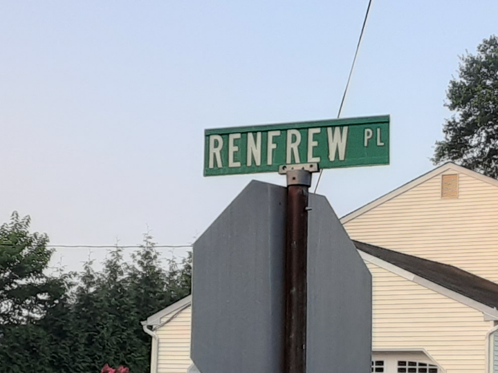 Renfrew Pl.