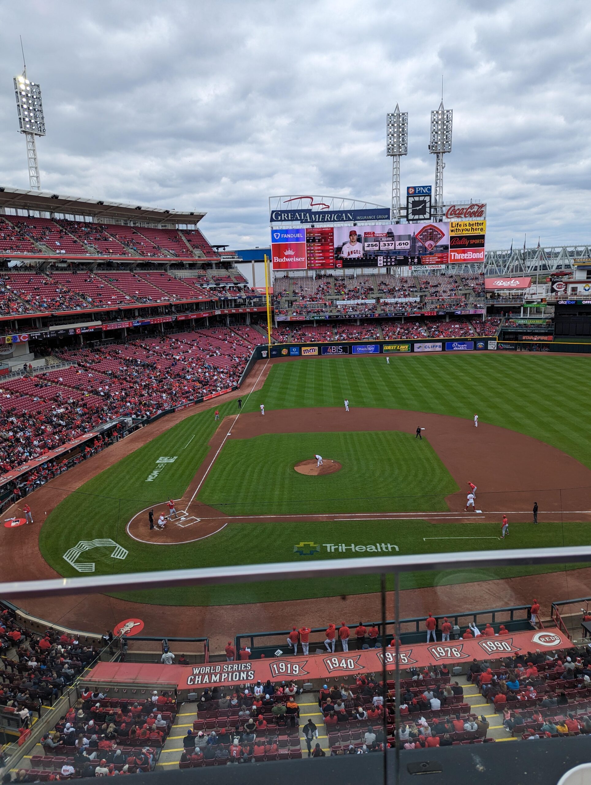 Cool stadium with totally average chili.