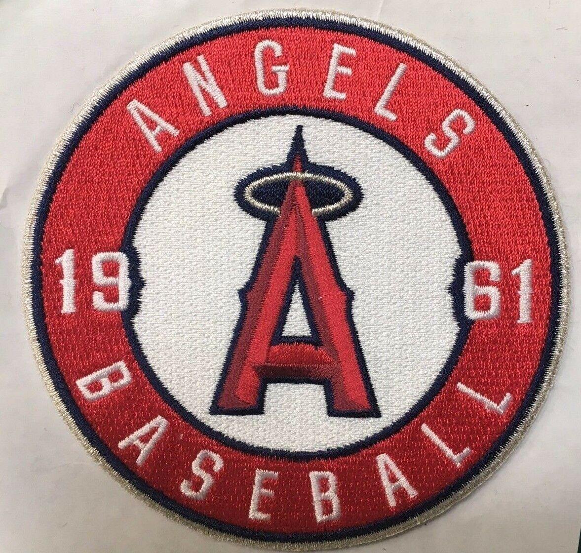 Unpopular opinion: Bring back this sleeve patch