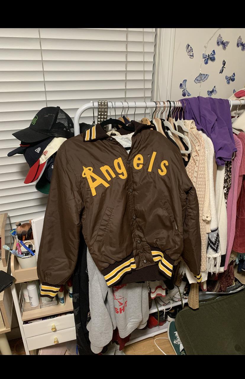 Depop find, maybe they’ll start playing like the padres if I wear it