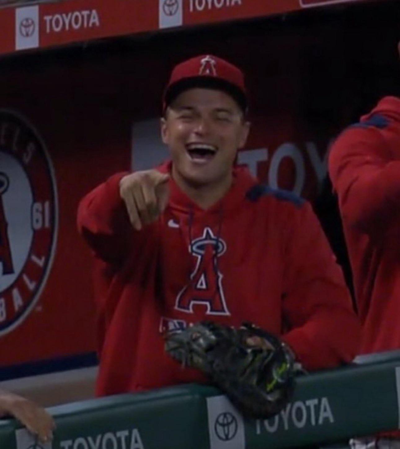 Everyone point and laugh at the Dodgers!
