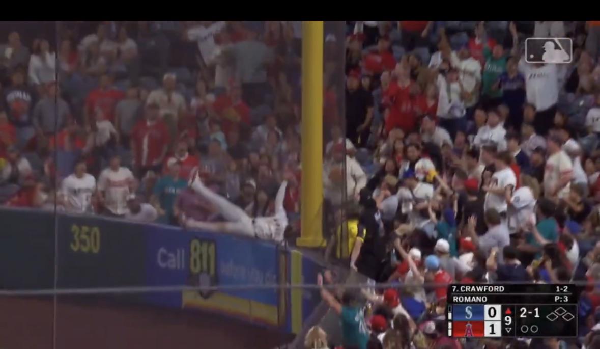 This man caught this ball. JO SHOW